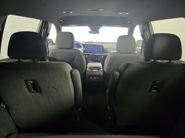 Used 2025 Chevrolet Traverse LT image 18