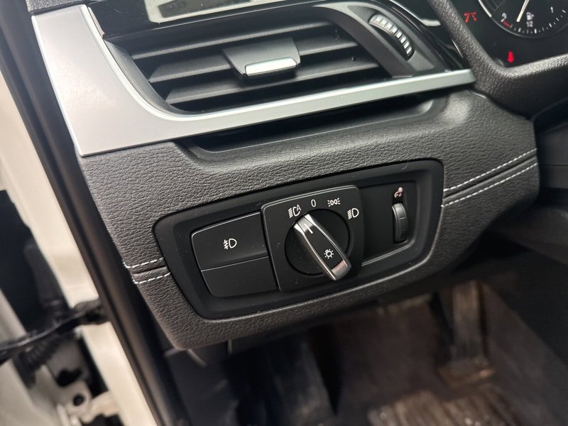 Used 2020 BMW X2 xDrive28i w/ Convenience Package image 26