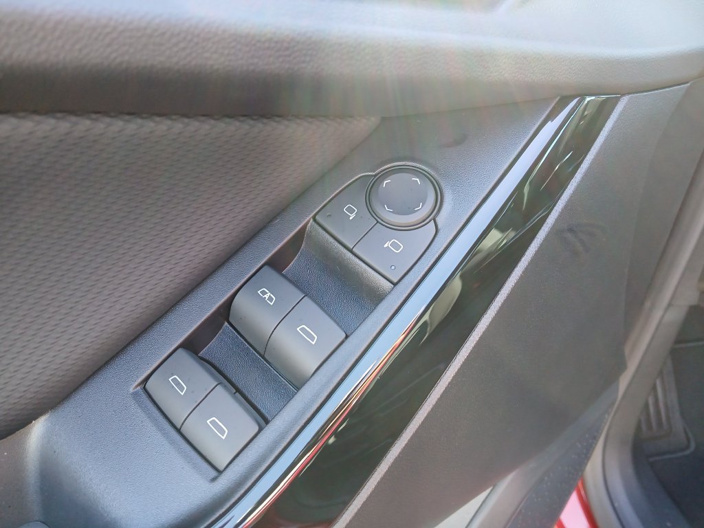 New 2027 Chevrolet Equinox LT AWD/4WD image 13