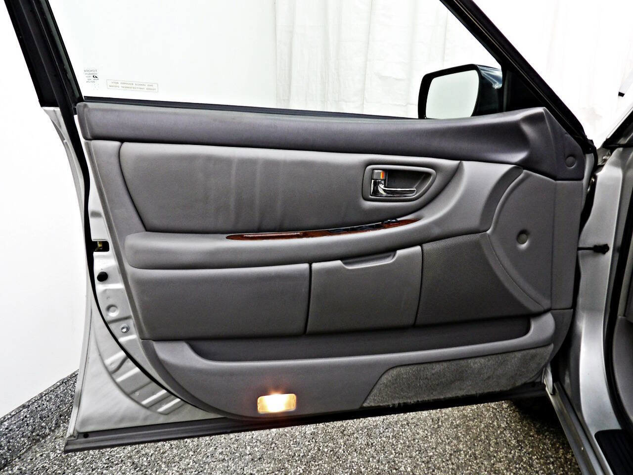 Used 2003 Toyota Avalon XLS image 7