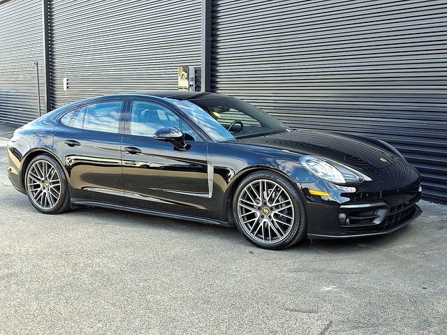 Certified 2023 Porsche Panamera 4 Platinum Edition image 9