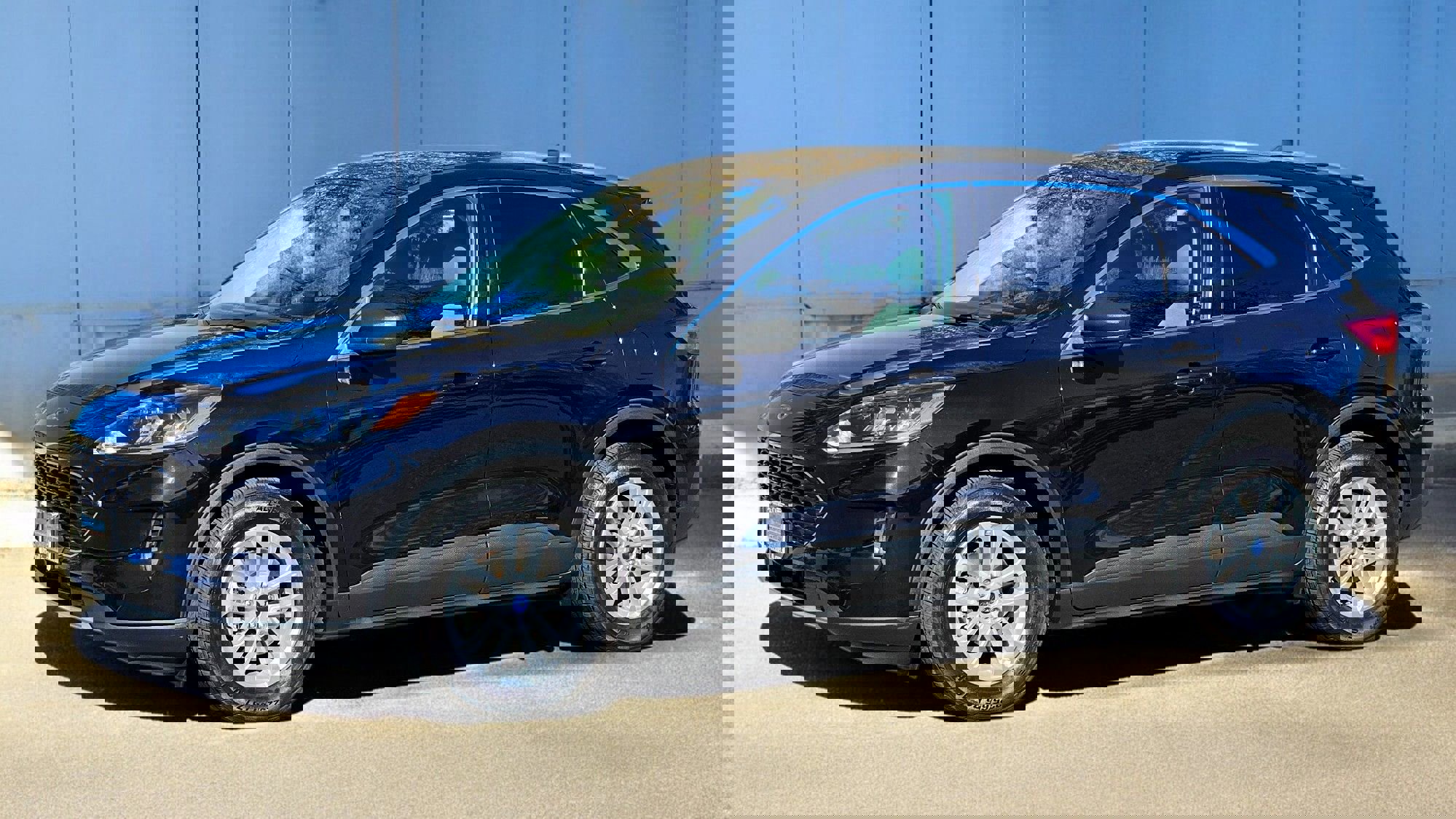 Used 2022 Ford Escape SE image 1