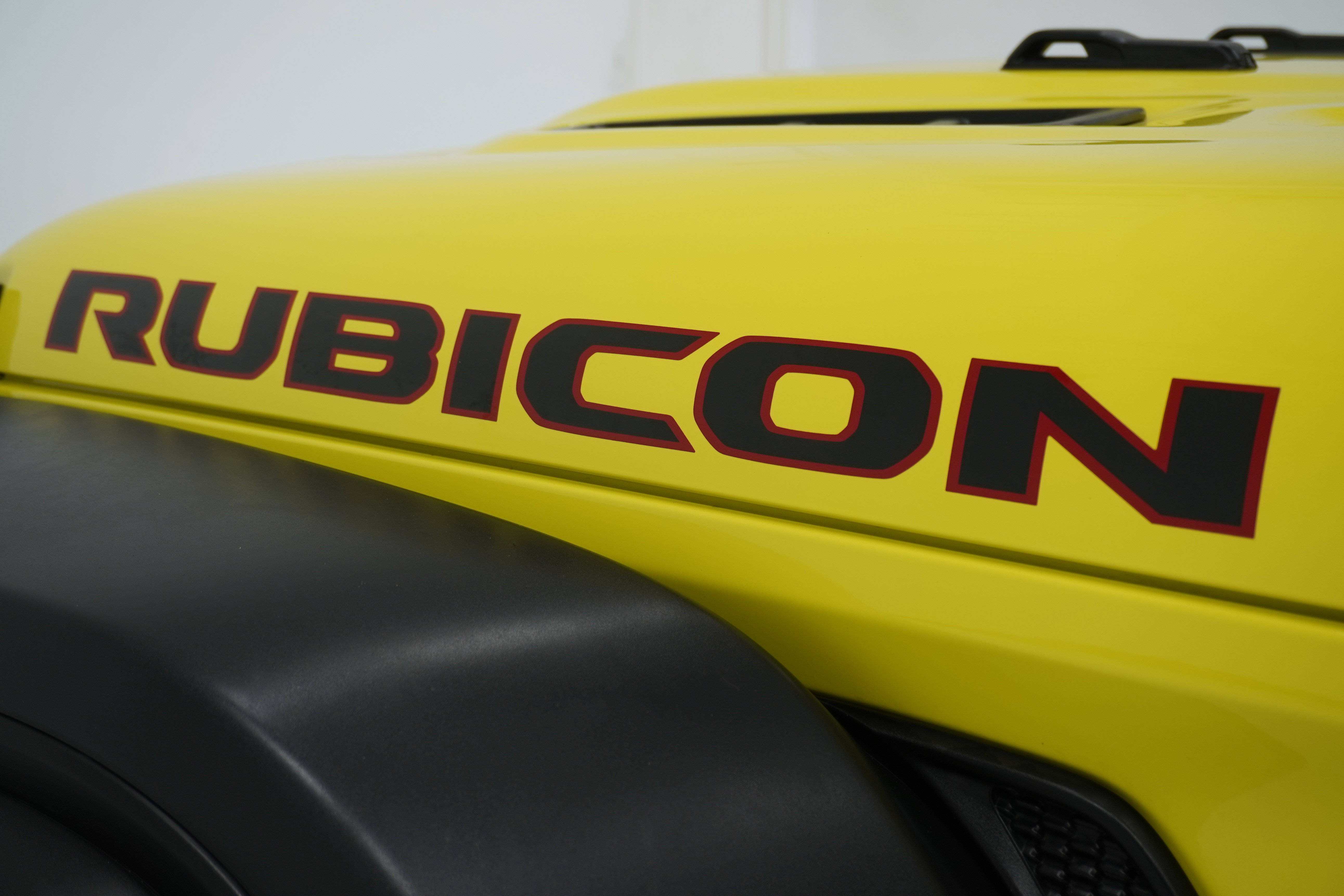 Used 2024 Jeep Wrangler Unlimited Rubicon w/ XTREMEE 35" Tire Package image 8