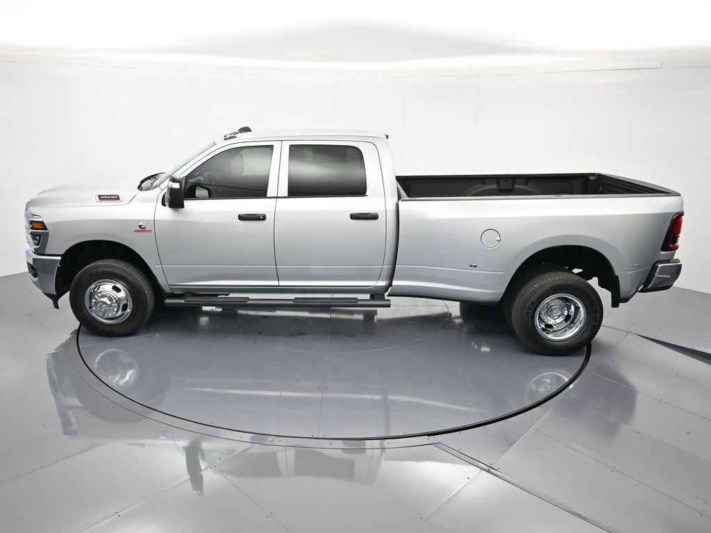 New 2026 RAM 3500 Tradesman image 37