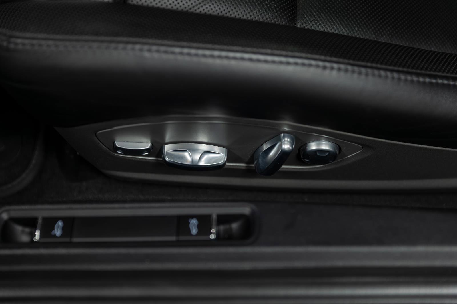 Used 2016 Porsche 911 Turbo image 81