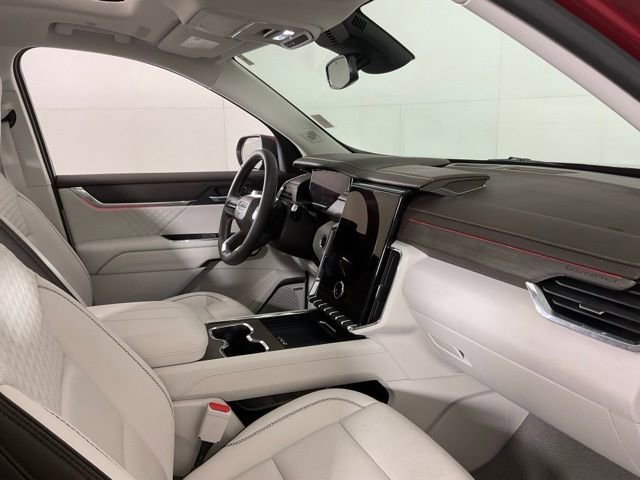 Used 2024 GMC Acadia Denali image 34