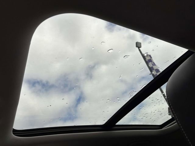 Used 2022 Jeep Grand Cherokee L Limited w/ Luxury Tech Group II image 7