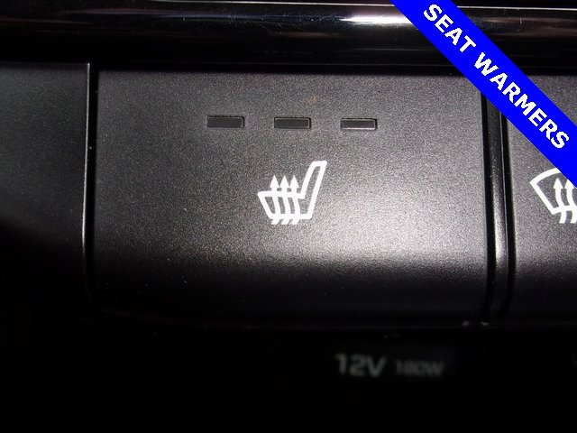 Used 2023 Hyundai Elantra Limited image 9