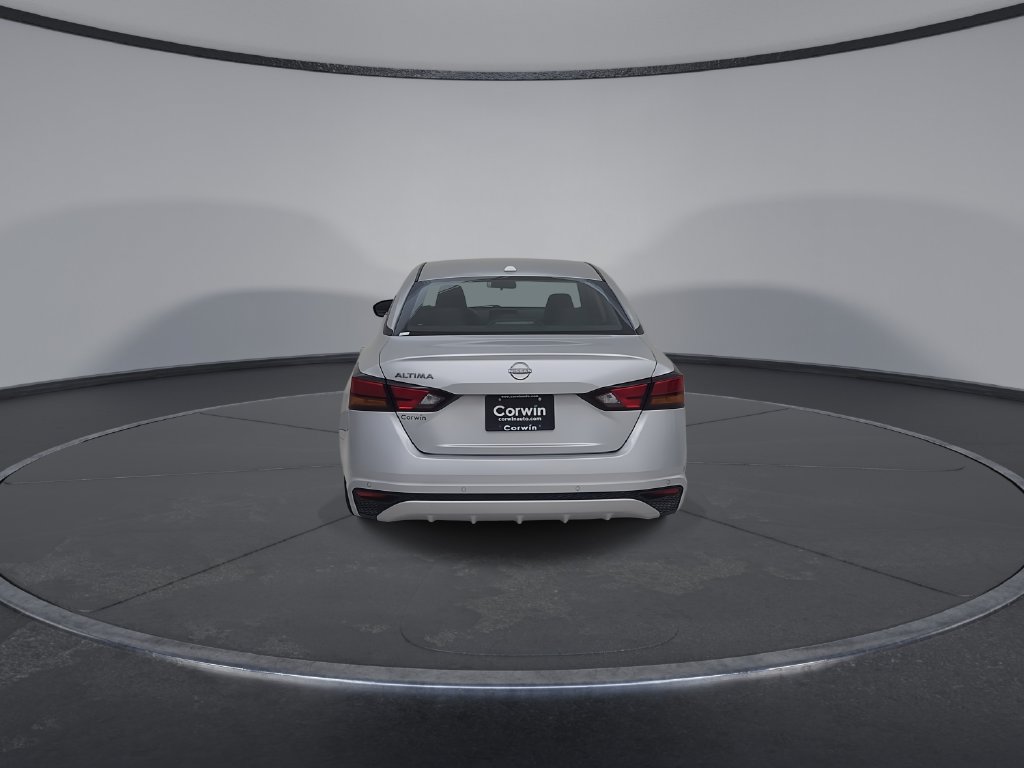 Used 2025 Nissan Altima 2.5 SV FWD image 15