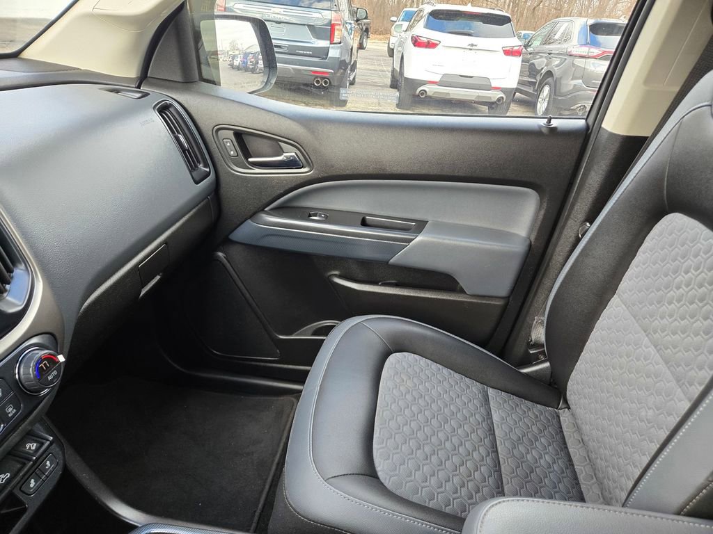 Used 2018 Chevrolet Colorado Z71 AWD/4WD image 15
