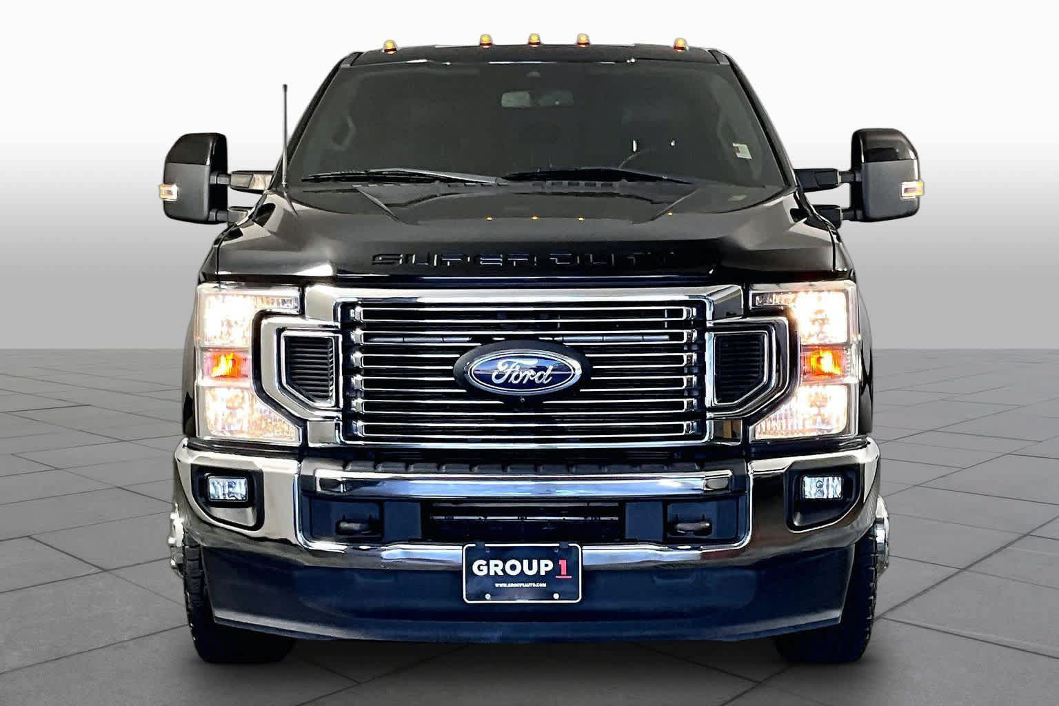 Used 2021 Ford F350 Lariat w/ Lariat Value Package AWD/4WD image 4