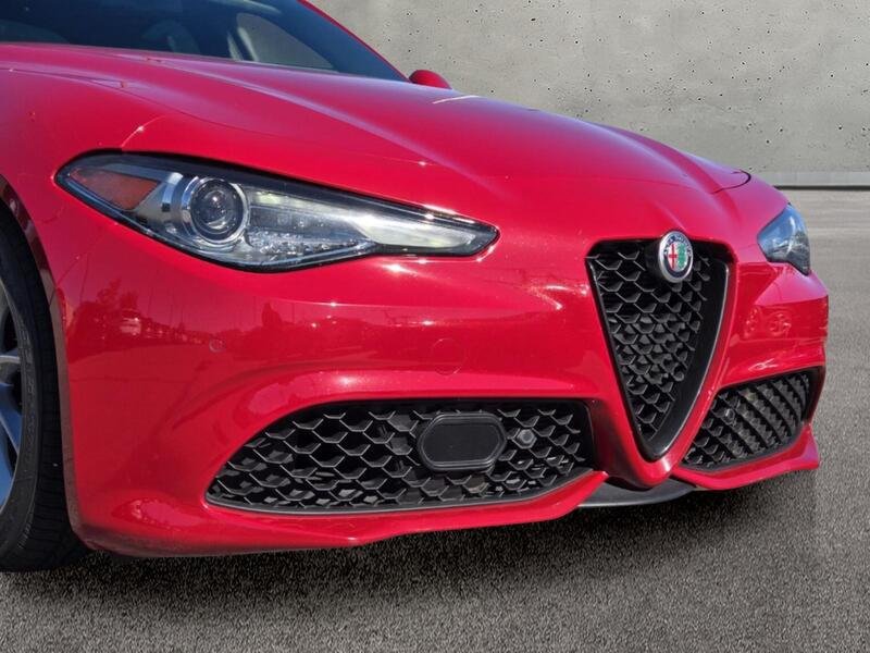 Used 2023 Alfa Romeo Giulia Sprint RWD image 8