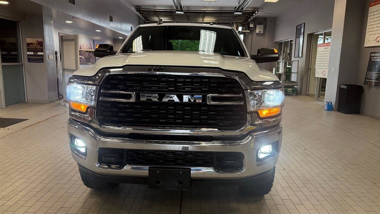 Used 2022 RAM 3500 Big Horn w/ Level A Equipment Group AWD/4WD image 3