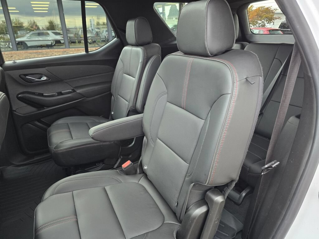 Used 2022 Chevrolet Traverse RS AWD/4WD image 19