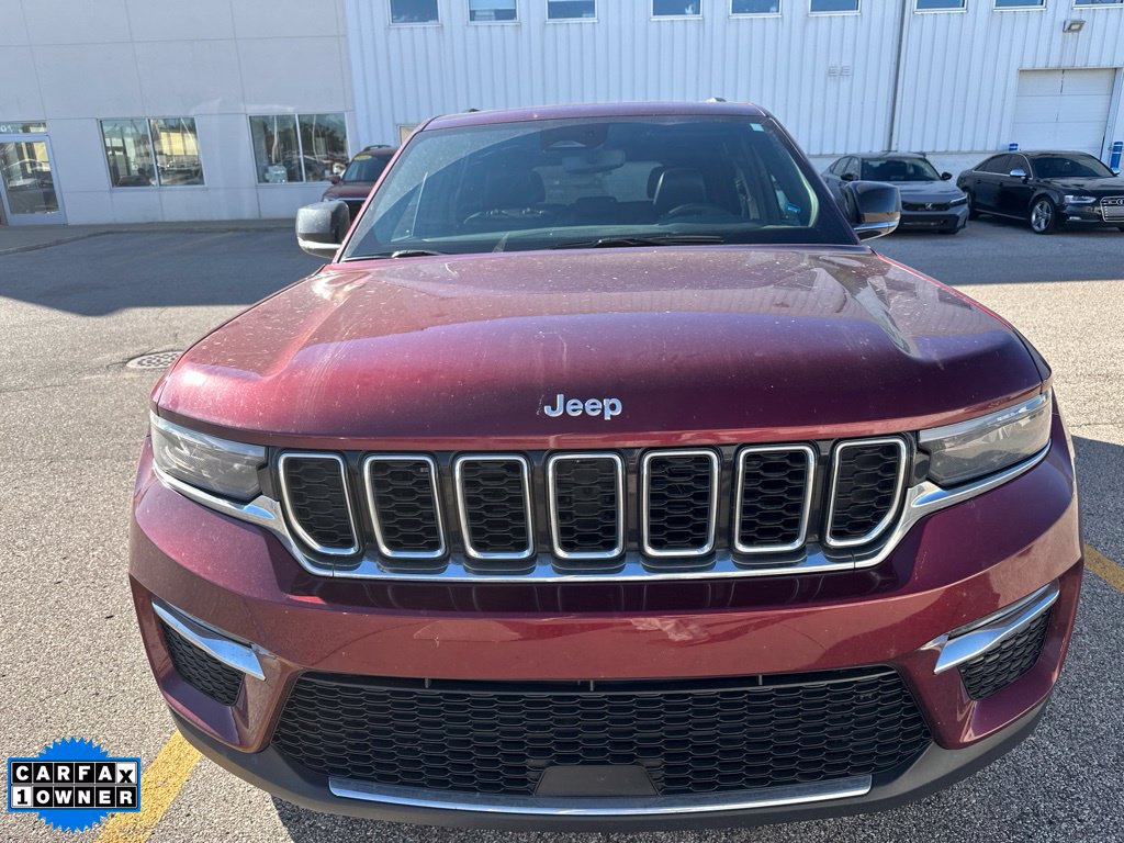 Used 2024 Jeep Grand Cherokee Limited AWD/4WD image 2