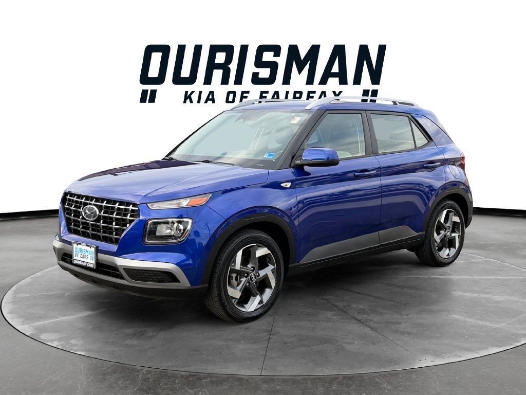Used 2023 Hyundai Venue SEL w/ Cargo Package FWD image 2