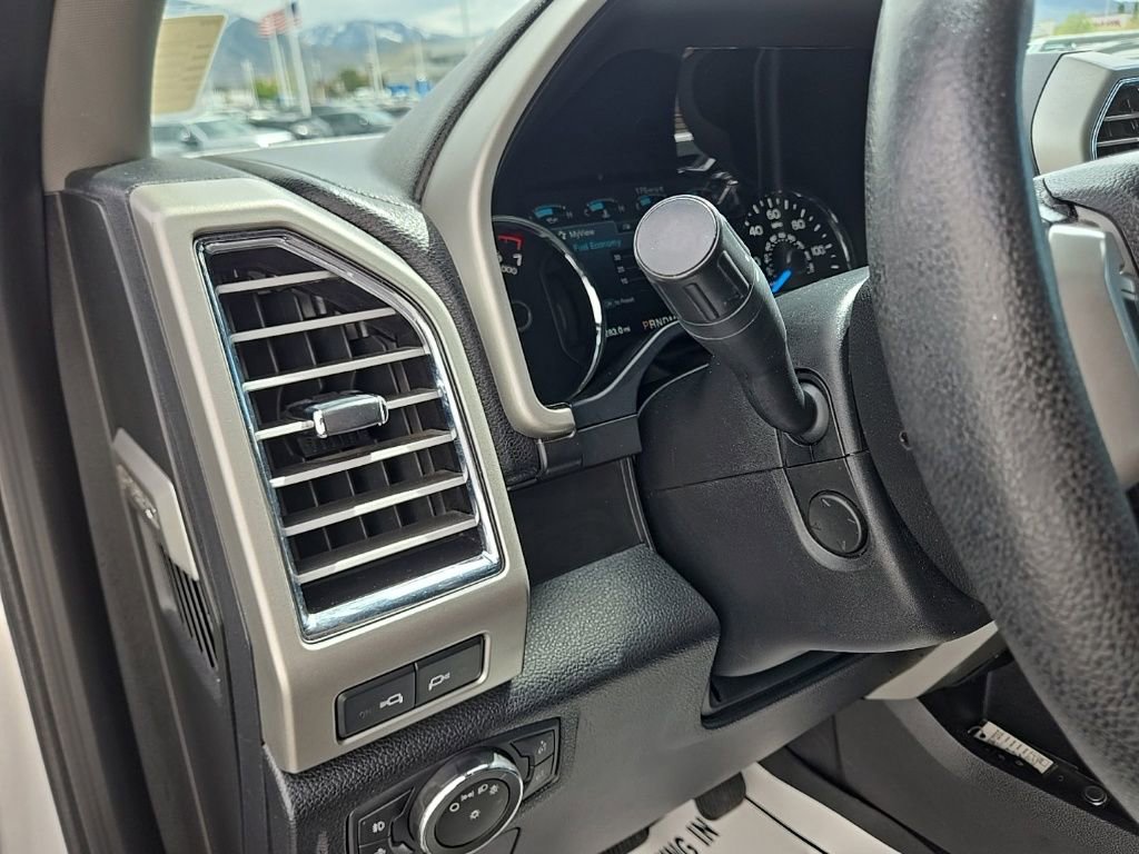 Used 2015 Ford F150 Lariat w/ Equipment Group 502A Luxury AWD/4WD image 29