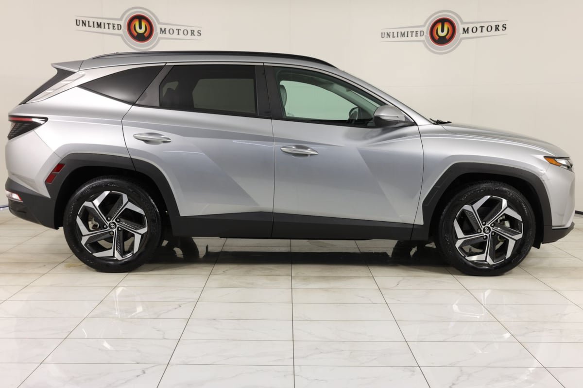 Used 2024 Hyundai Tucson SEL w/ Convenience Package FWD image 2