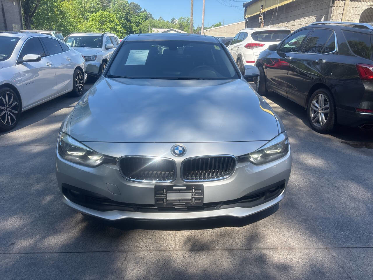 Used 2016 BMW 320i Sedan RWD image 3
