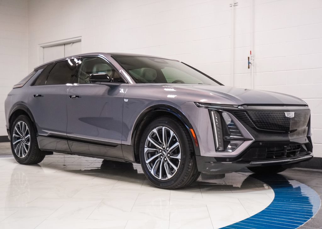 Used 2024 Cadillac Lyriq Sport AWD/4WD image 5