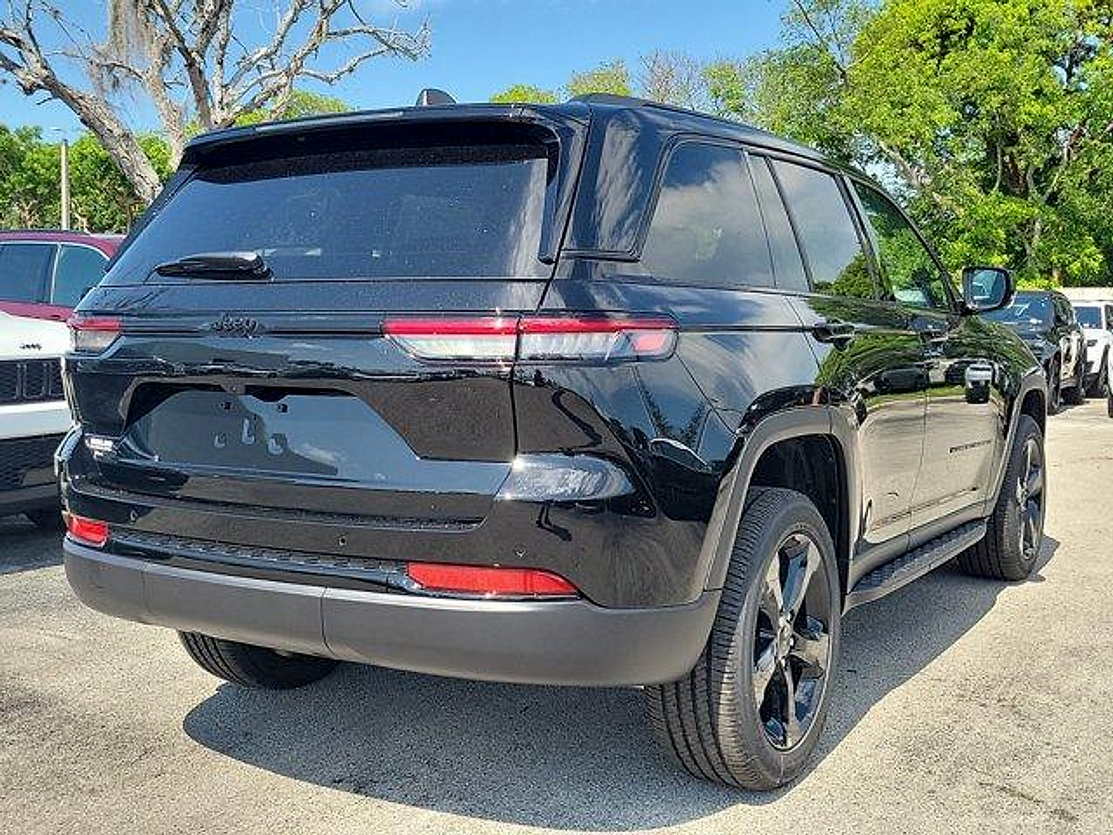New 2024 Jeep Grand Cherokee Altitude RWD image 6