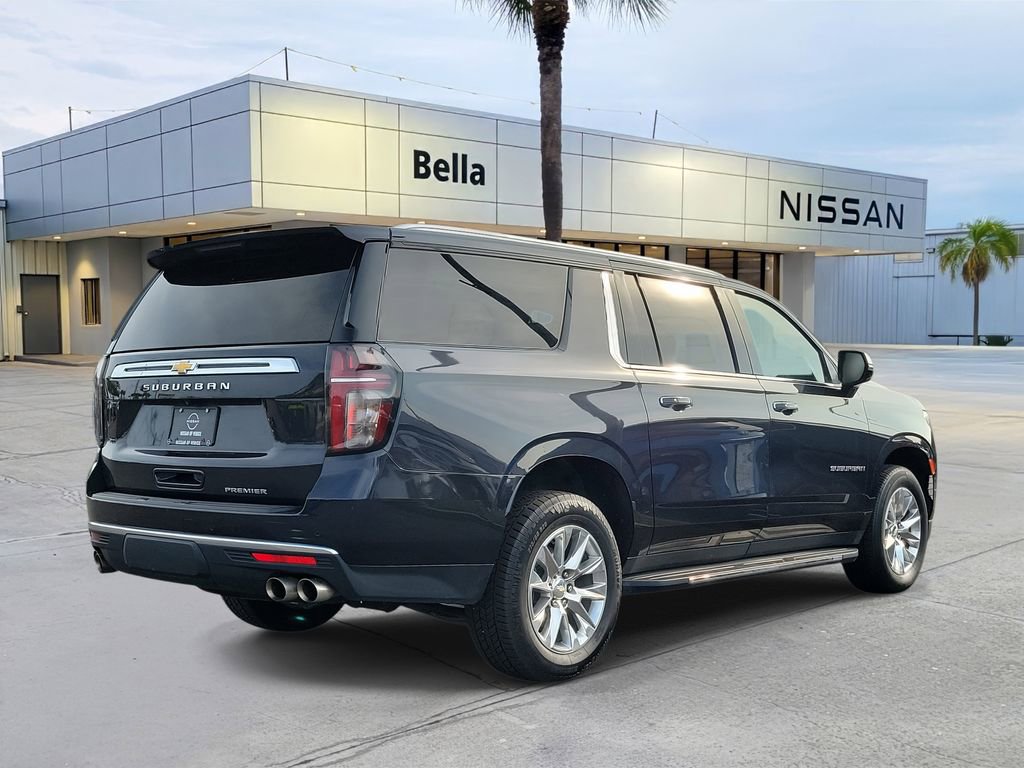 Used 2023 Chevrolet Suburban Premier image 6