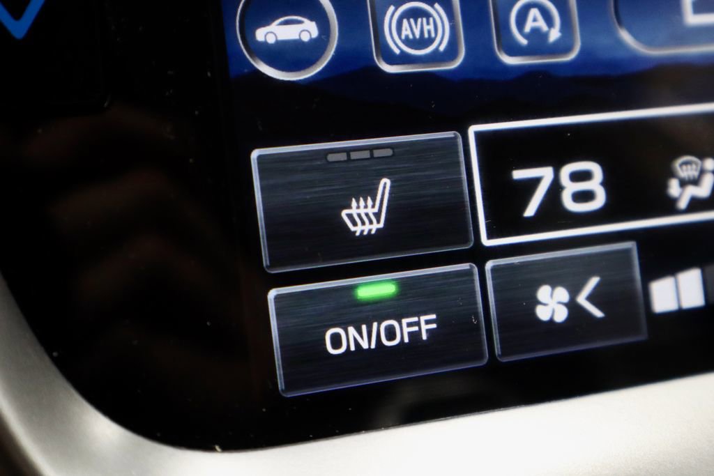 Used 2025 Subaru Legacy Limited image 5