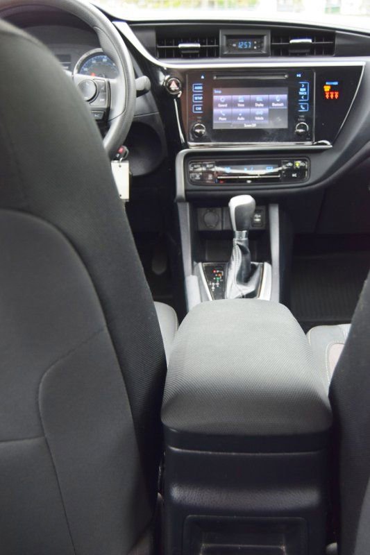 Used 2019 Toyota Corolla LE FWD image 34