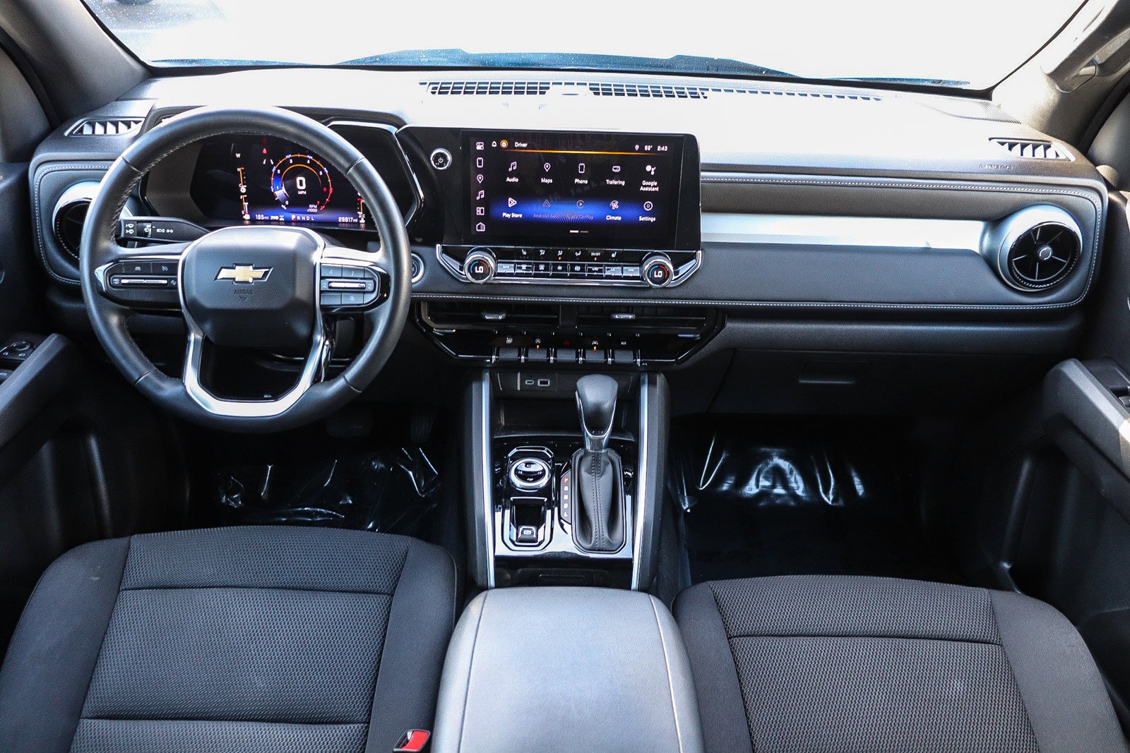 Used 2023 Chevrolet Colorado LT w/ LT Convenience Package II image 8