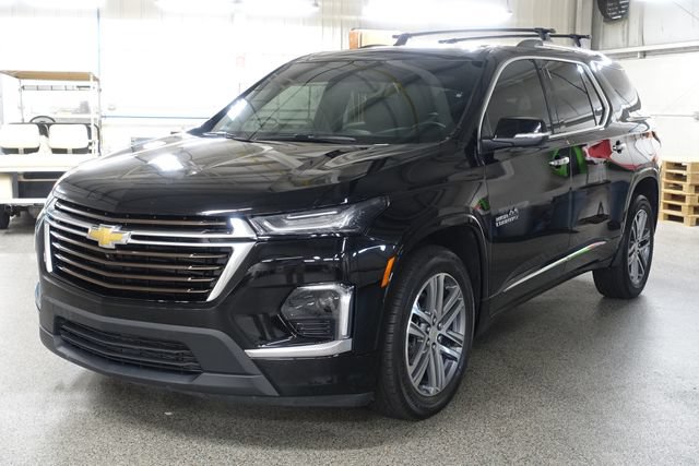 Used 2023 Chevrolet Traverse High Country w/ LPO, Floor Liner Package AWD/4WD image 3
