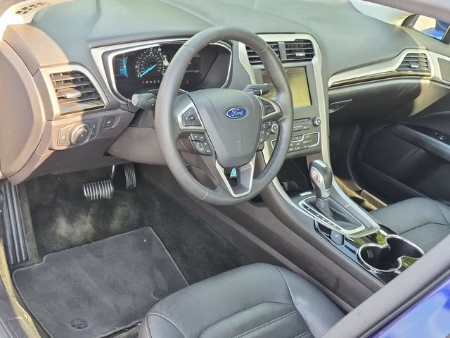 Used 2016 Ford Fusion SE w/ Equipment Group 202A FWD image 10