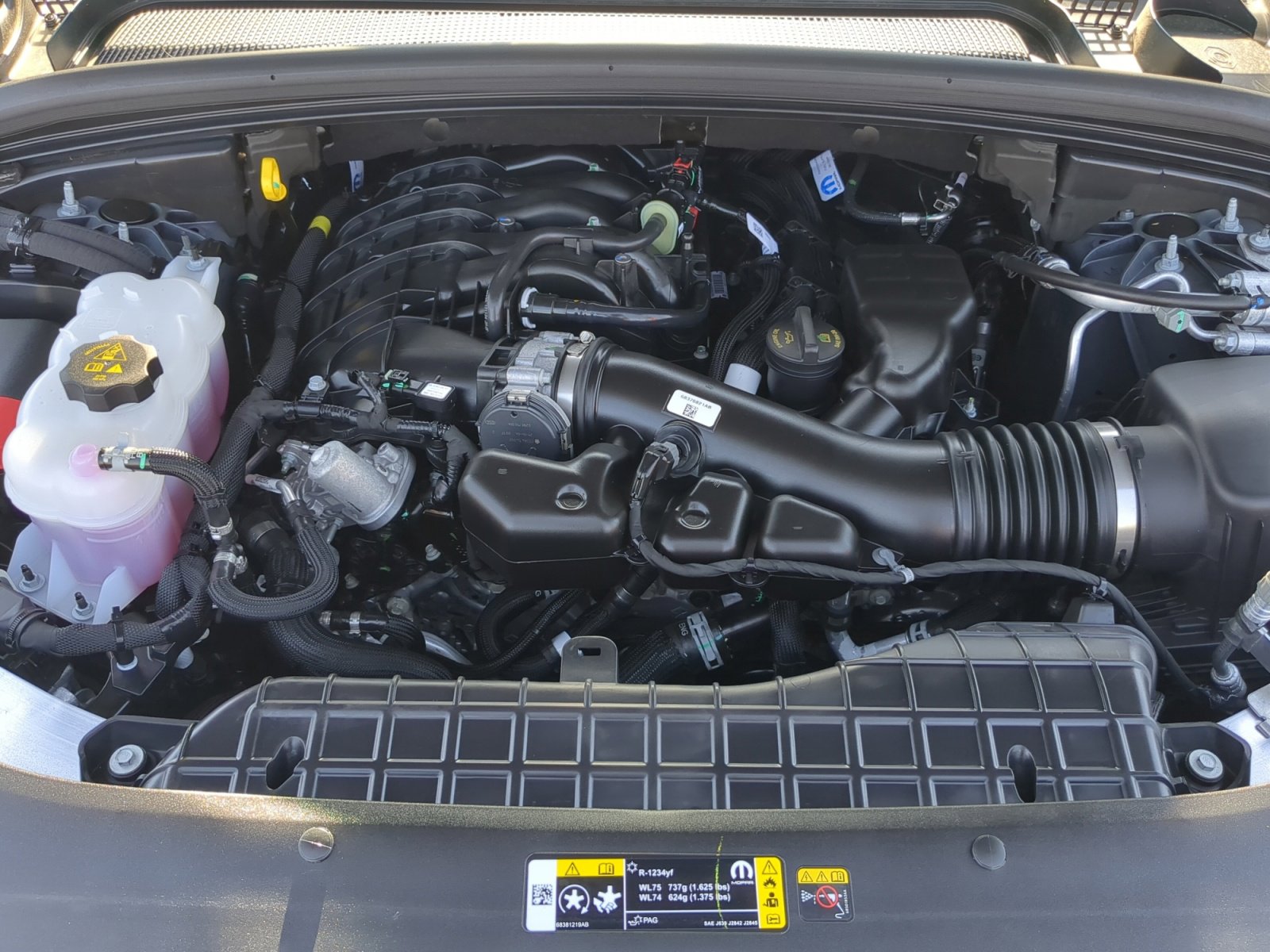 New 2025 Jeep Grand Cherokee Limited w/ Trailer Tow Package image 21