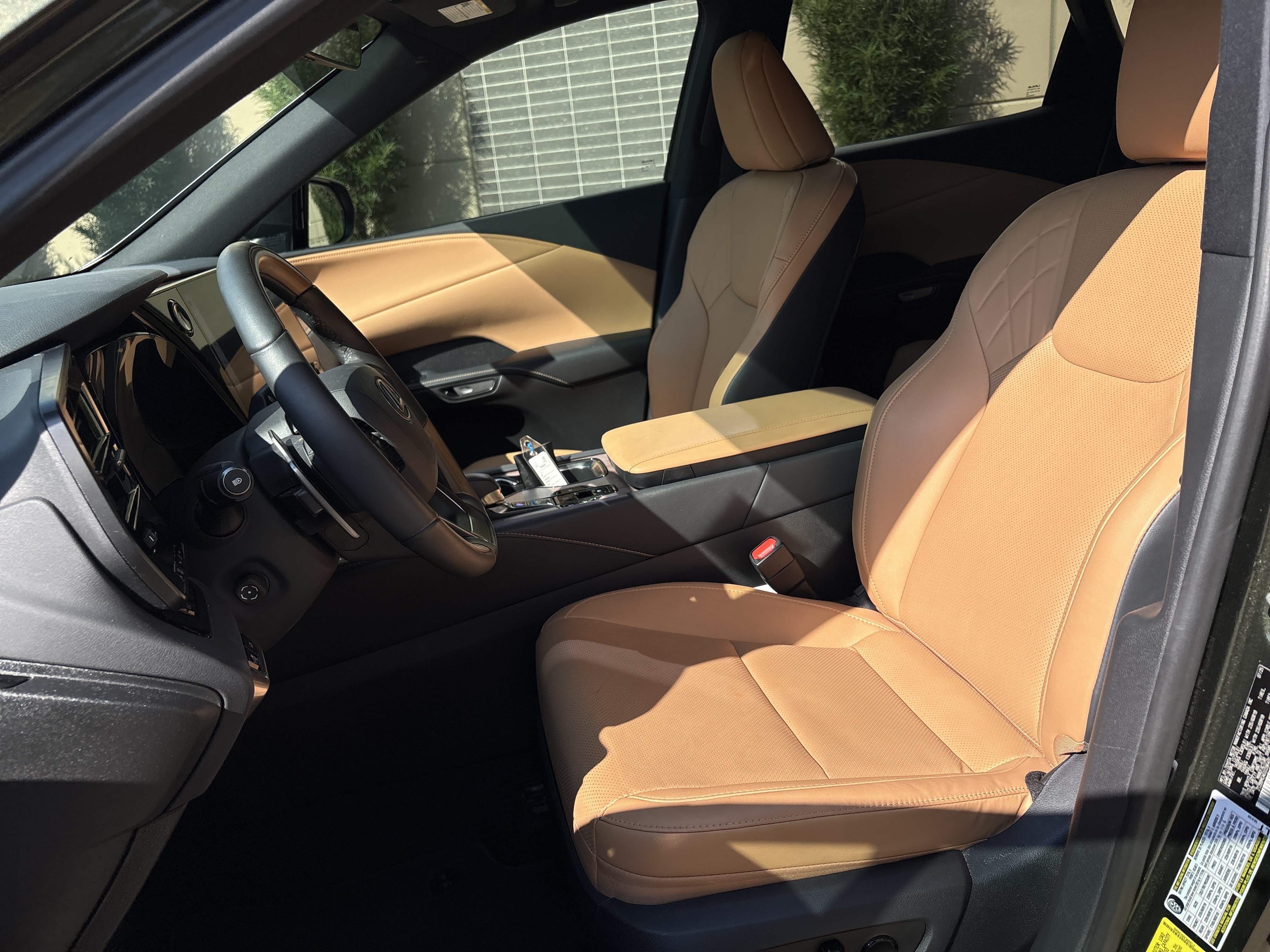 Certified 2025 Lexus RX 350h AWD/4WD image 16