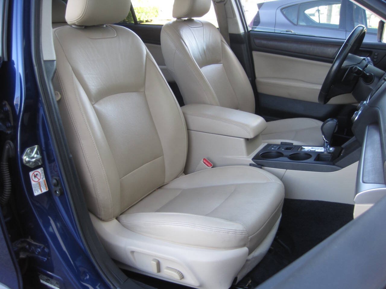 Used 2015 Subaru Outback 2.5i Limited AWD/4WD image 31