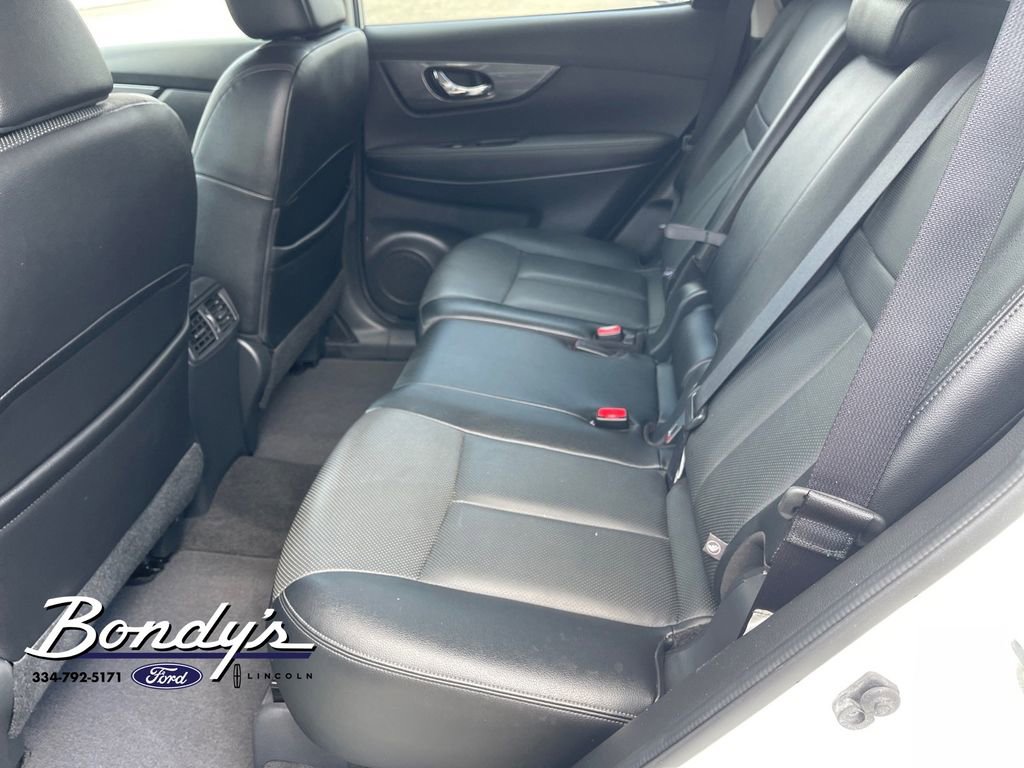 Used 2016 Nissan Rogue SL FWD image 11