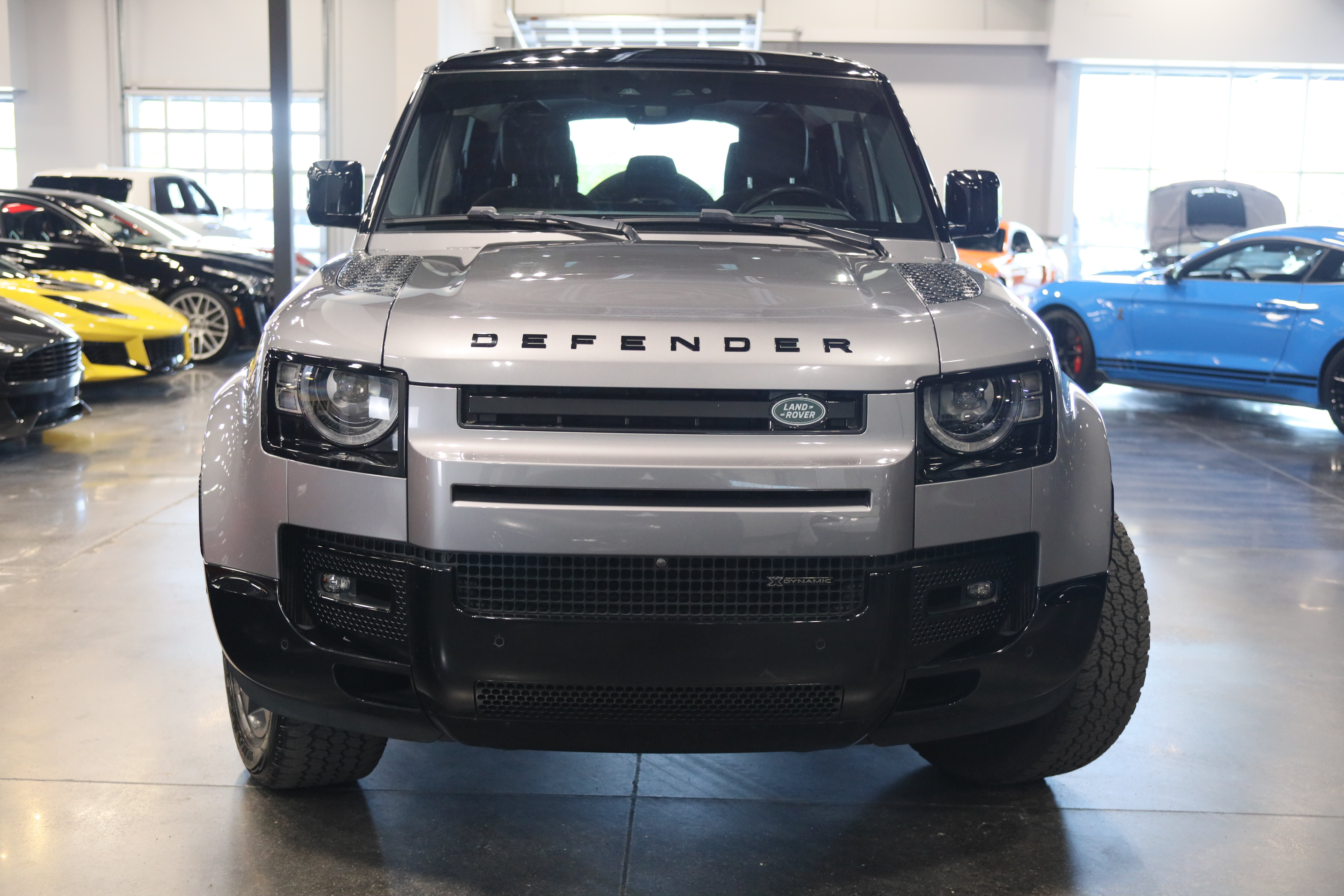 Used 2023 Land Rover Defender 110 X-Dynamic SE AWD/4WD image 2