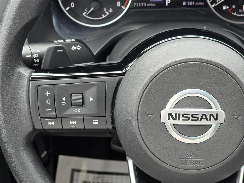 Used 2021 Nissan Rogue SV FWD image 15