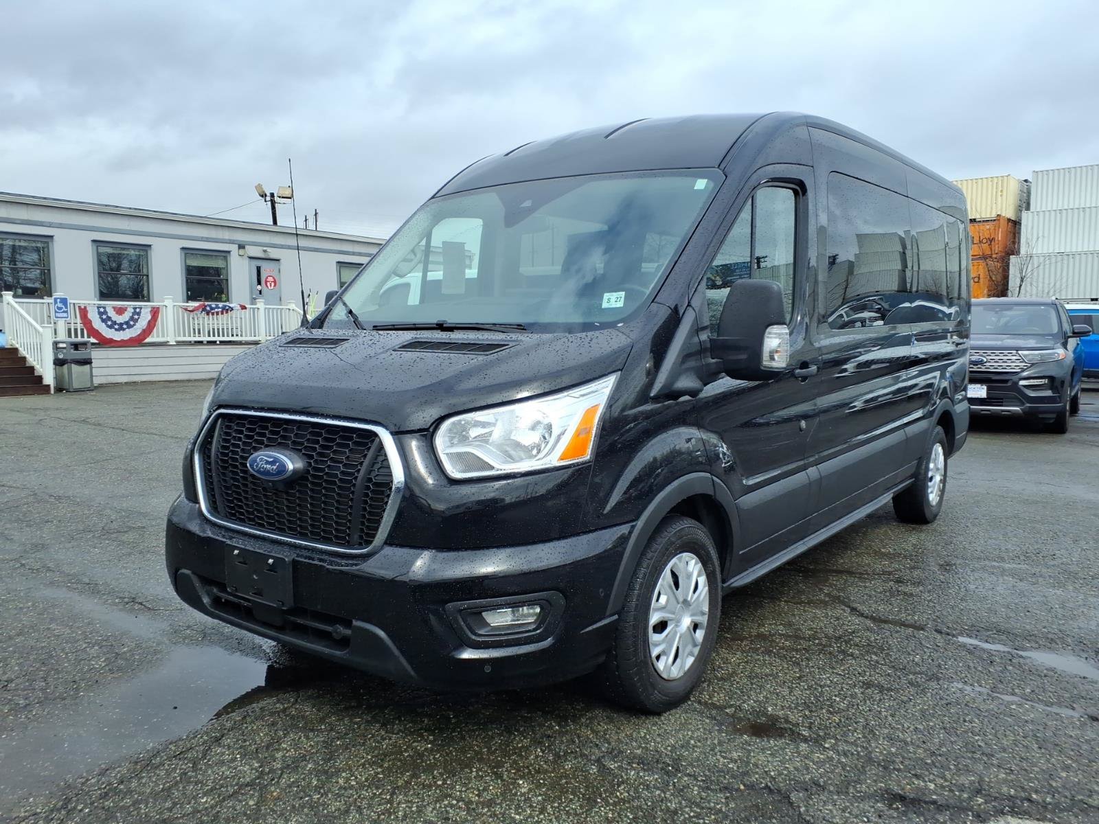 Used 2022 Ford Transit 350 XLT RWD image 3