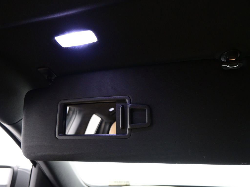 Used 2024 Volkswagen Atlas Cross Sport SEL R-Line image 29