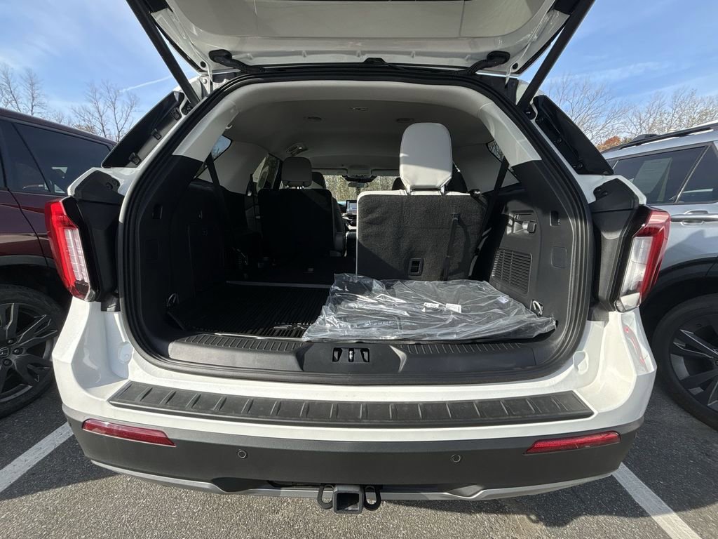 Used 2025 Ford Explorer Active w/ Active Comfort Package image 20