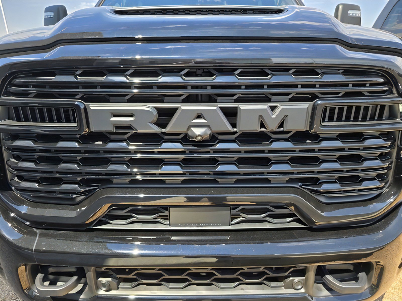 New 2025 RAM 2500 Limited image 23