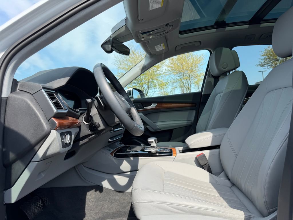 Certified 2023 Audi Q5 2.0T Premium Plus w/ Premium Plus Package AWD/4WD image 15