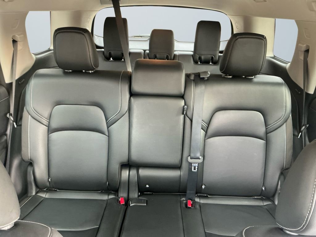 Used 2024 Nissan Pathfinder SL image 14