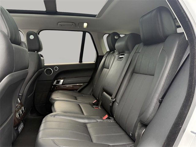 Used 2017 Land Rover Range Rover HSE image 20