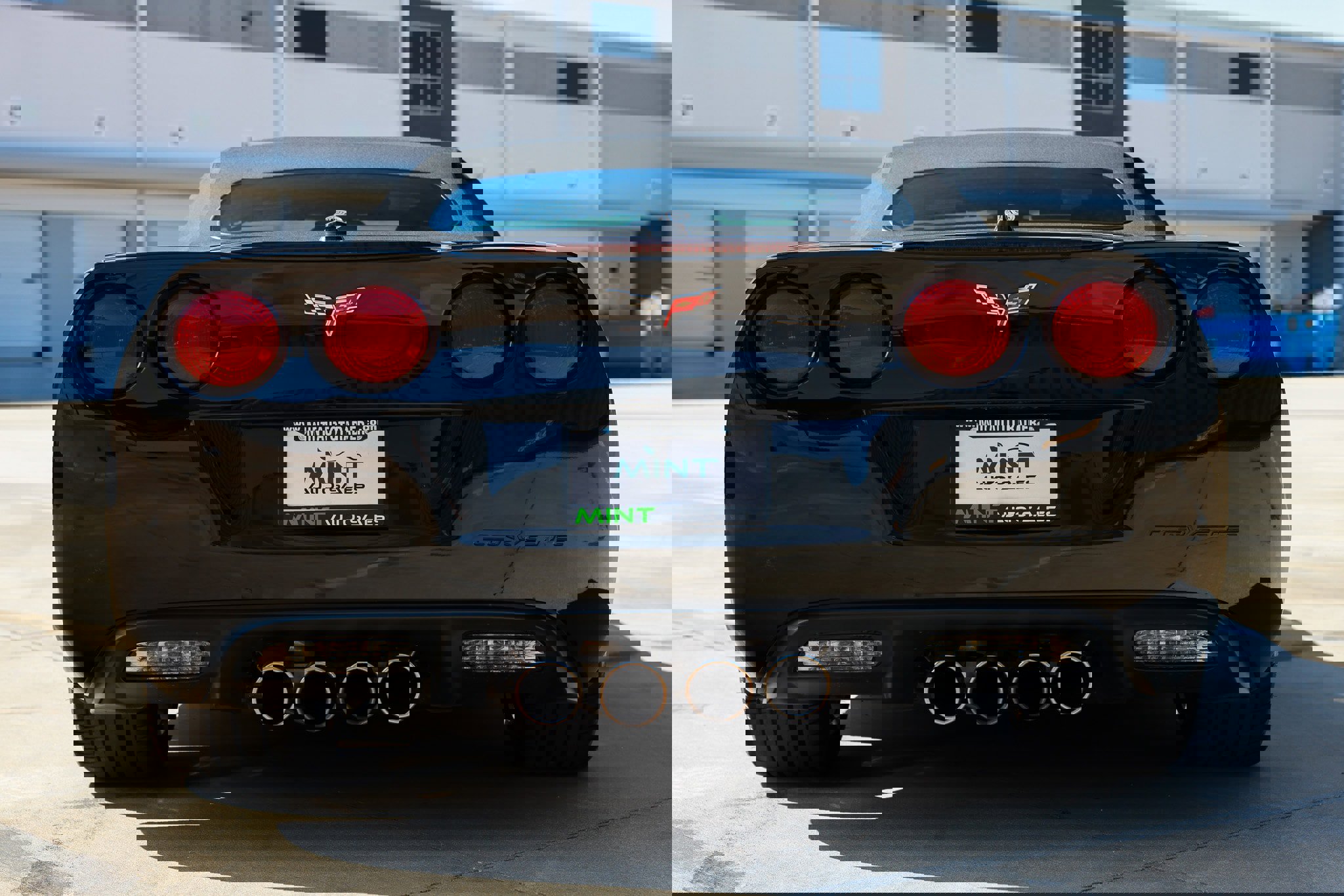 Used 2005 Chevrolet Corvette Convertible w/ Preferred Equipment Group image 14