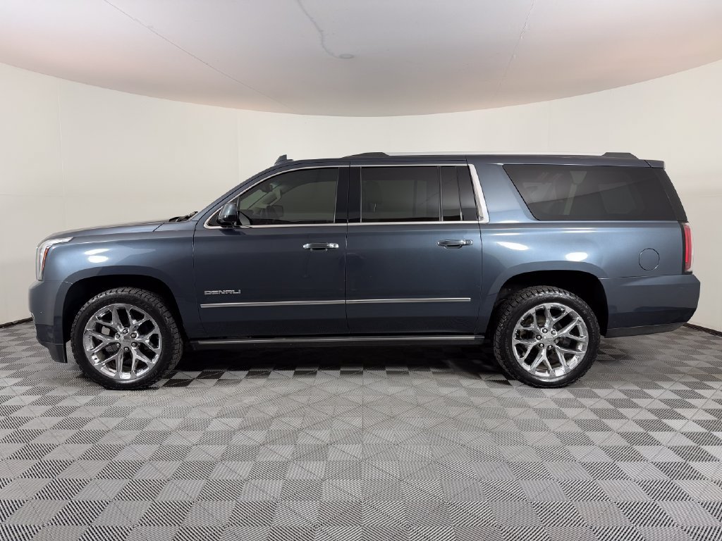 Used 2019 GMC Yukon XL Denali w/ Denali Ultimate Package AWD/4WD image 6