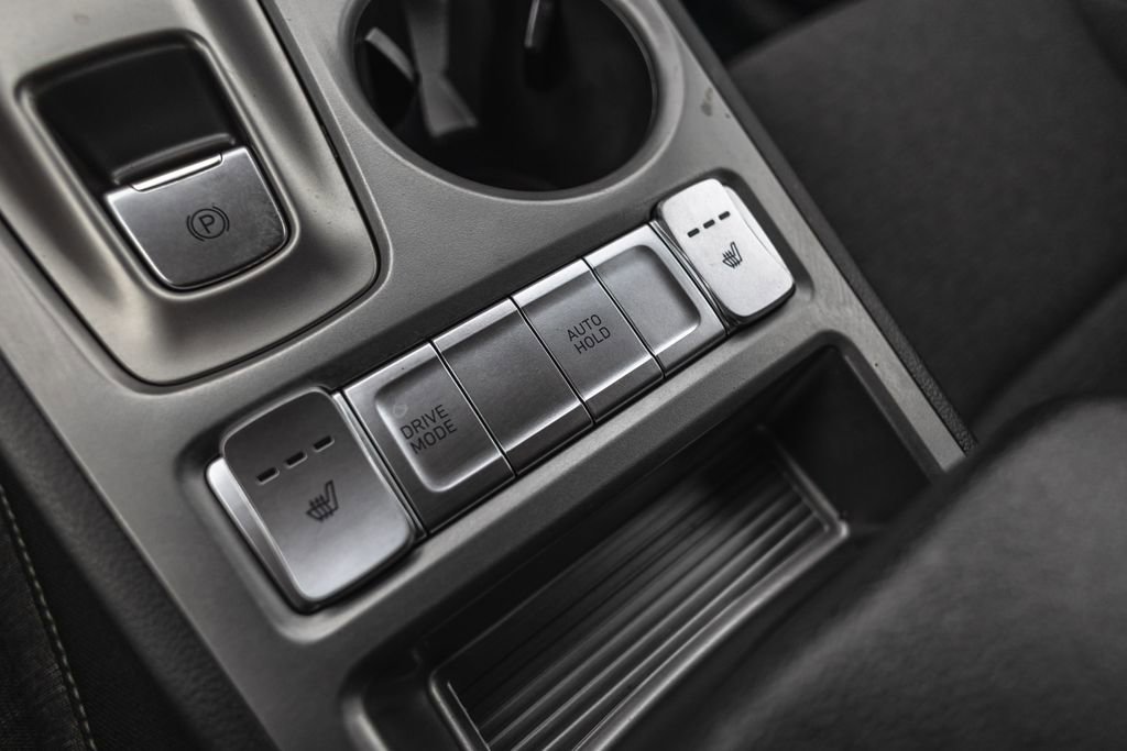 Used 2023 Hyundai Kona SE w/ Cargo Package image 20