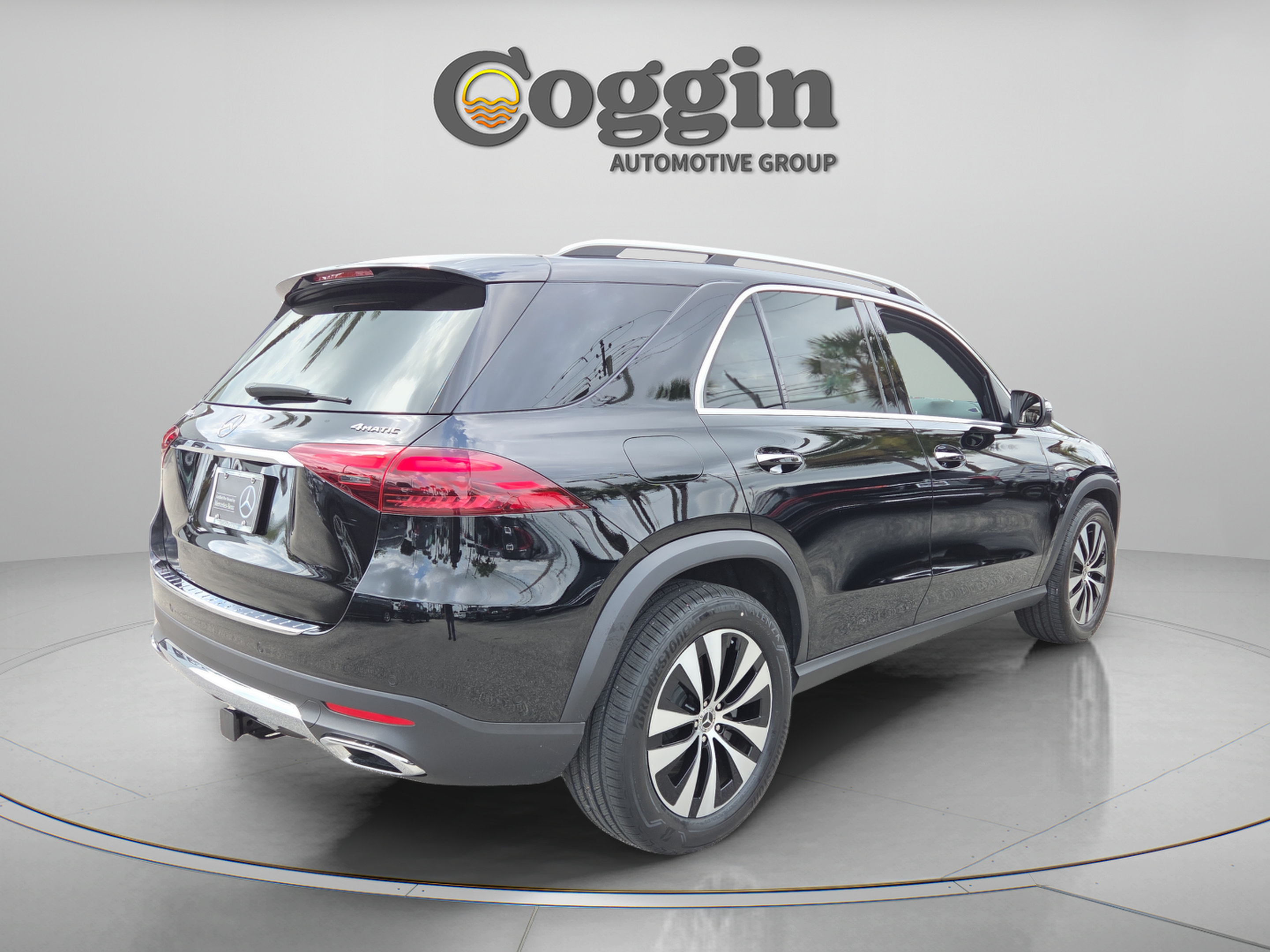 Used 2025 Mercedes-Benz GLE 450e 4MATIC image 5
