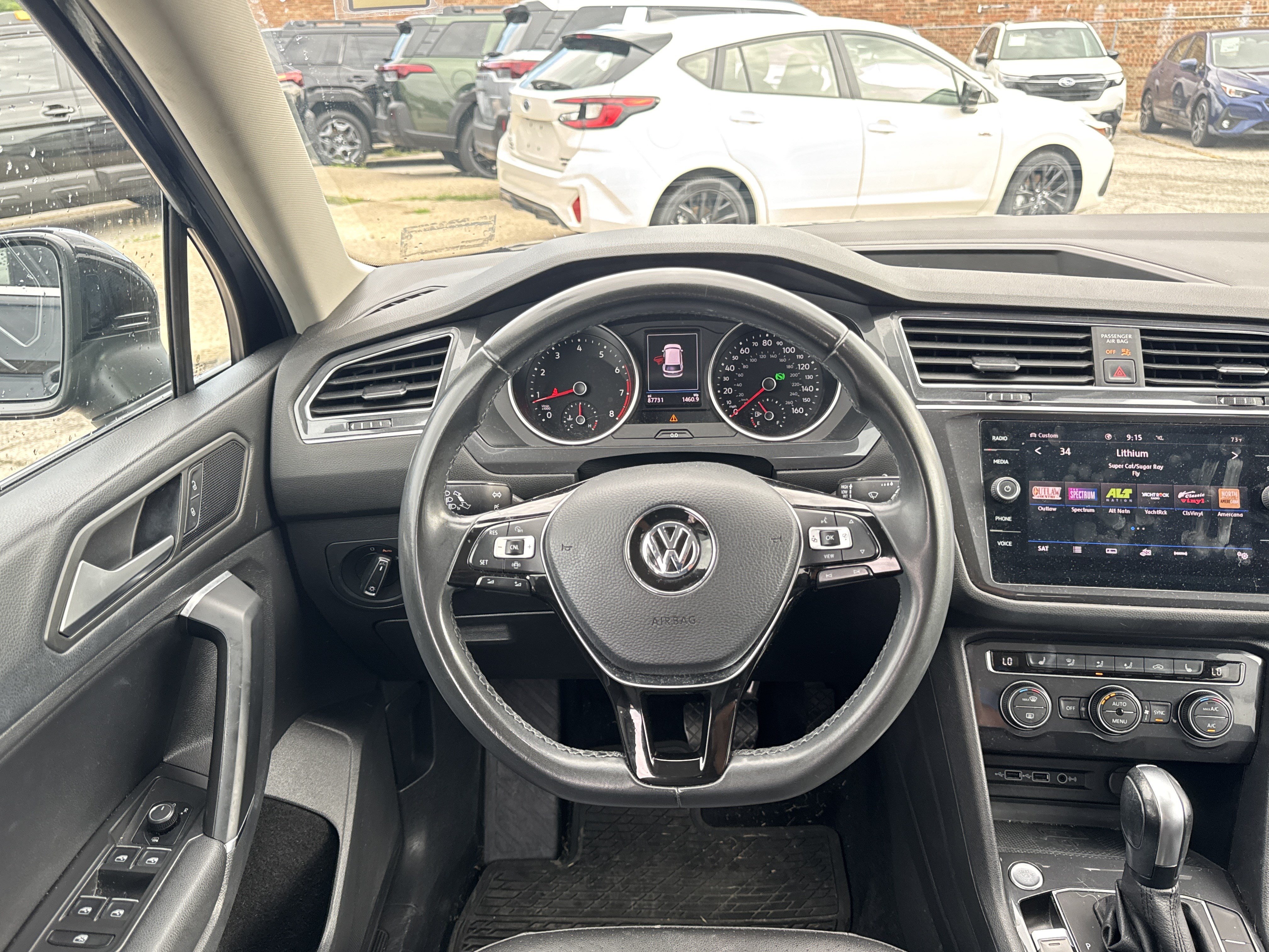 Used 2020 Volkswagen Tiguan SE AWD/4WD image 11