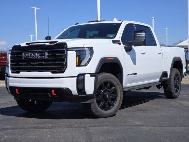 Used 2024 GMC Sierra 2500 AT4 w/ Technology Package image 2